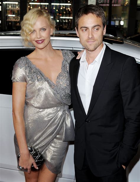 is charlize theron dating anybody